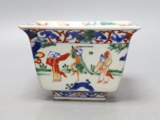 A Chinese wucai square bowl, 12cm wide**CONDITION REPORT**PLEASE NOTE:- Prospective buyers are