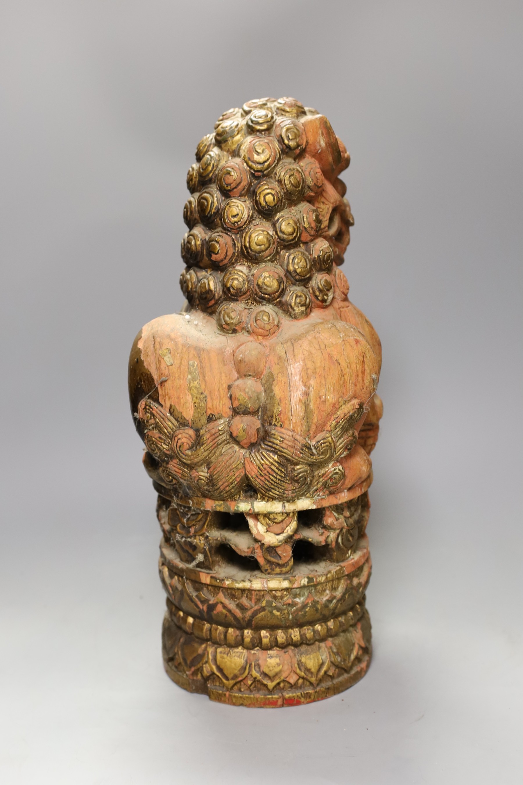 A South East Asian painted wood Buddhist lion - Image 2 of 4