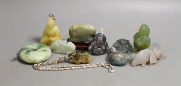 A group of Chinese jade and hardstone carvings, the largest 8.3 cm (9)