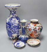 A selection of Oriental ceramics, to include a Chinese blue and white Venetian-glass style vase