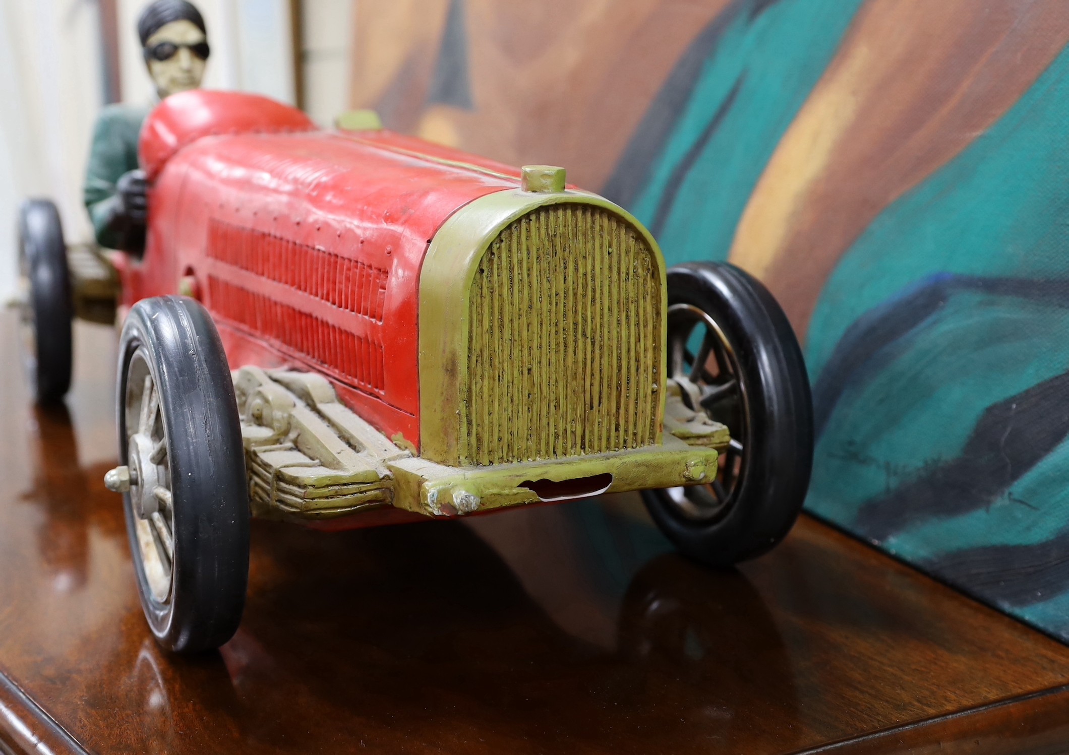 A resin model of an early 20th century Grand Prix racer in a Bugatti type 35 - Bild 2 aus 4