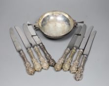 A George V silver porringer, with planished decoration, London 1910, 22cm, 247 grams and eight
