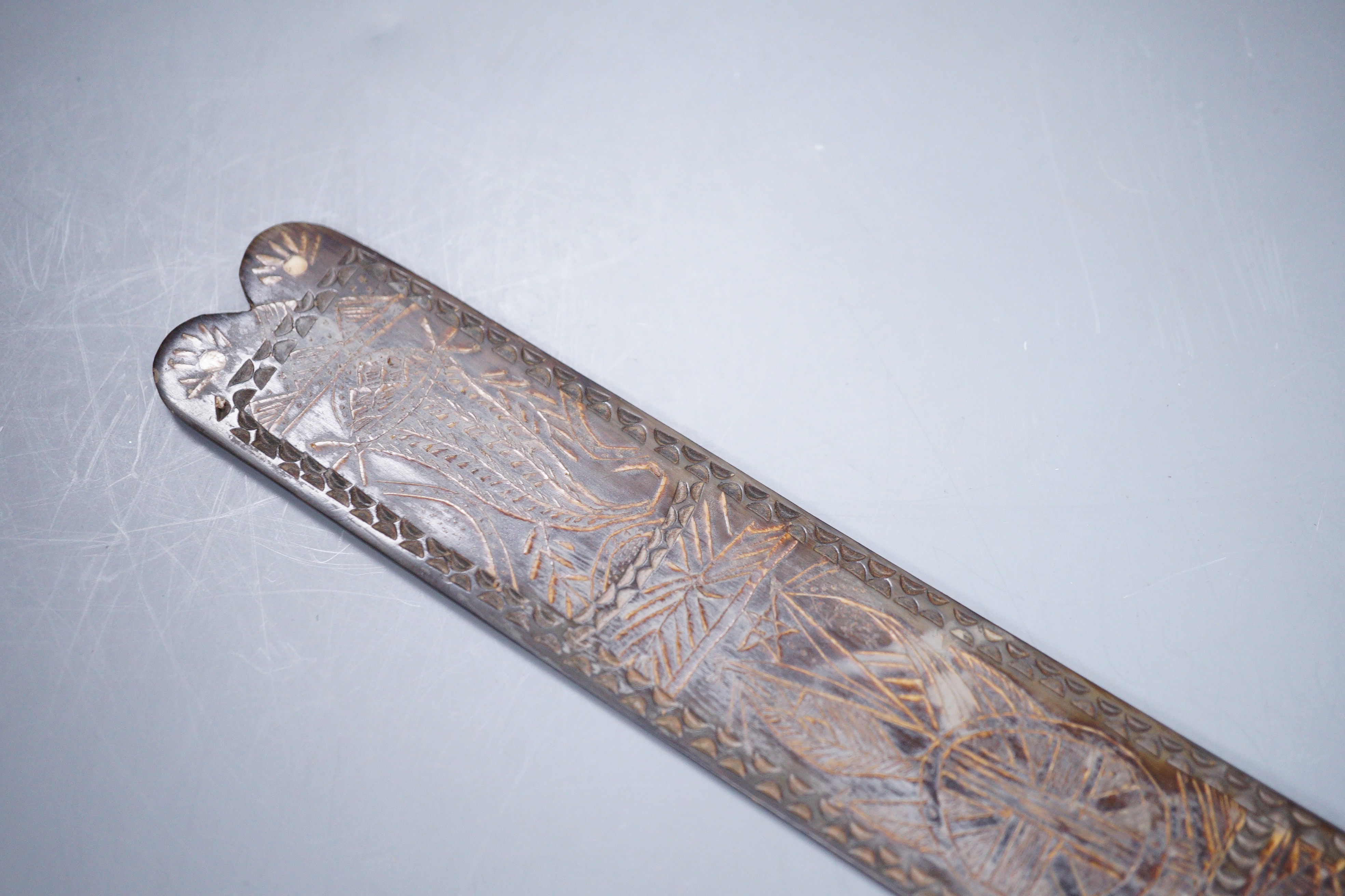 A 19th century carved horn page turner with bone inset roundels, 30.5cm - Image 2 of 6