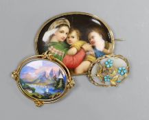 A Victorian 15ct gold mounted porcelain plaque, decorated with the Madonna della Sedia, 8cm, a Swiss