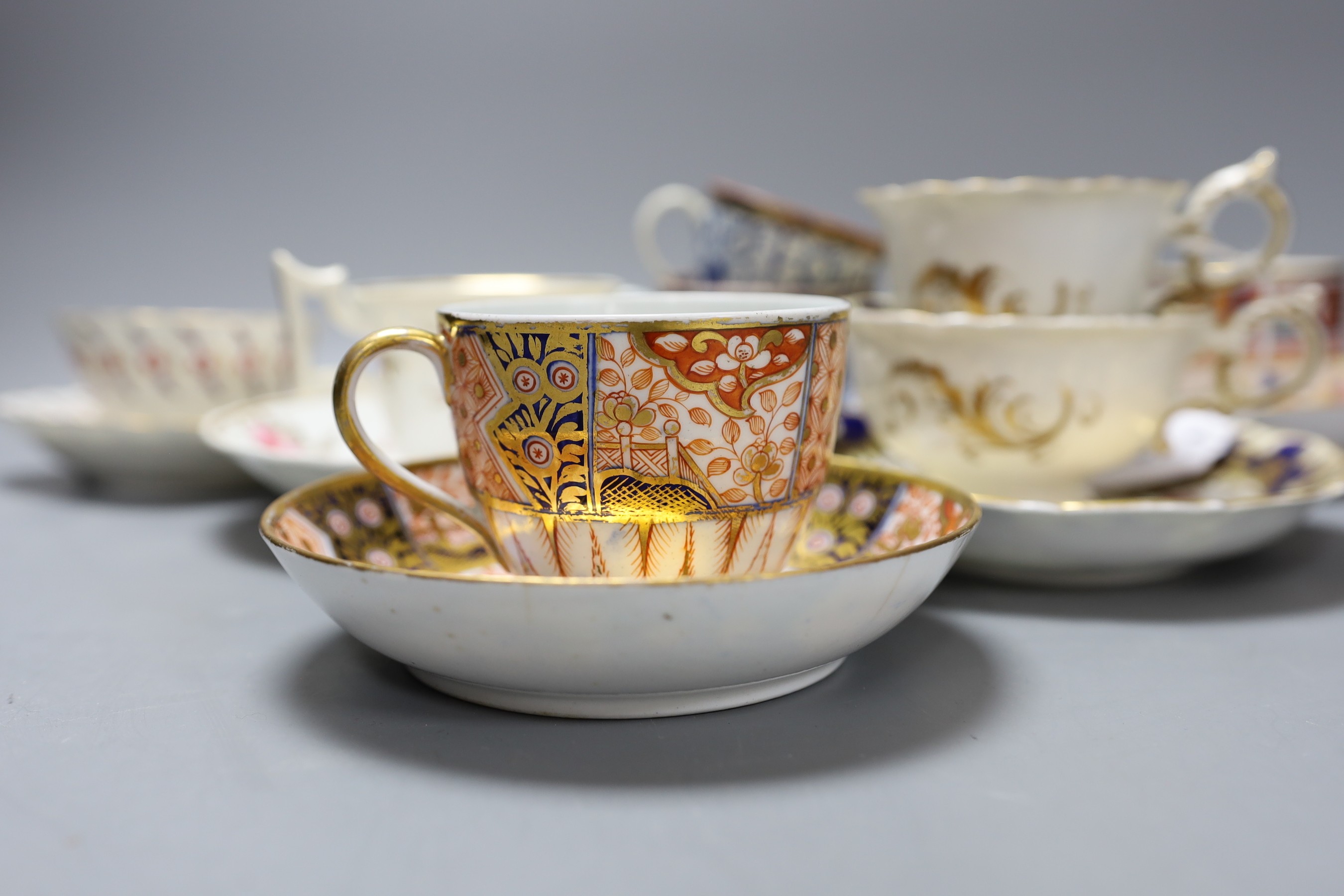 A Spode Imari pattern coffee can and saucer, a Coalport Imari cup and saucer, a Coalport style - Image 2 of 5