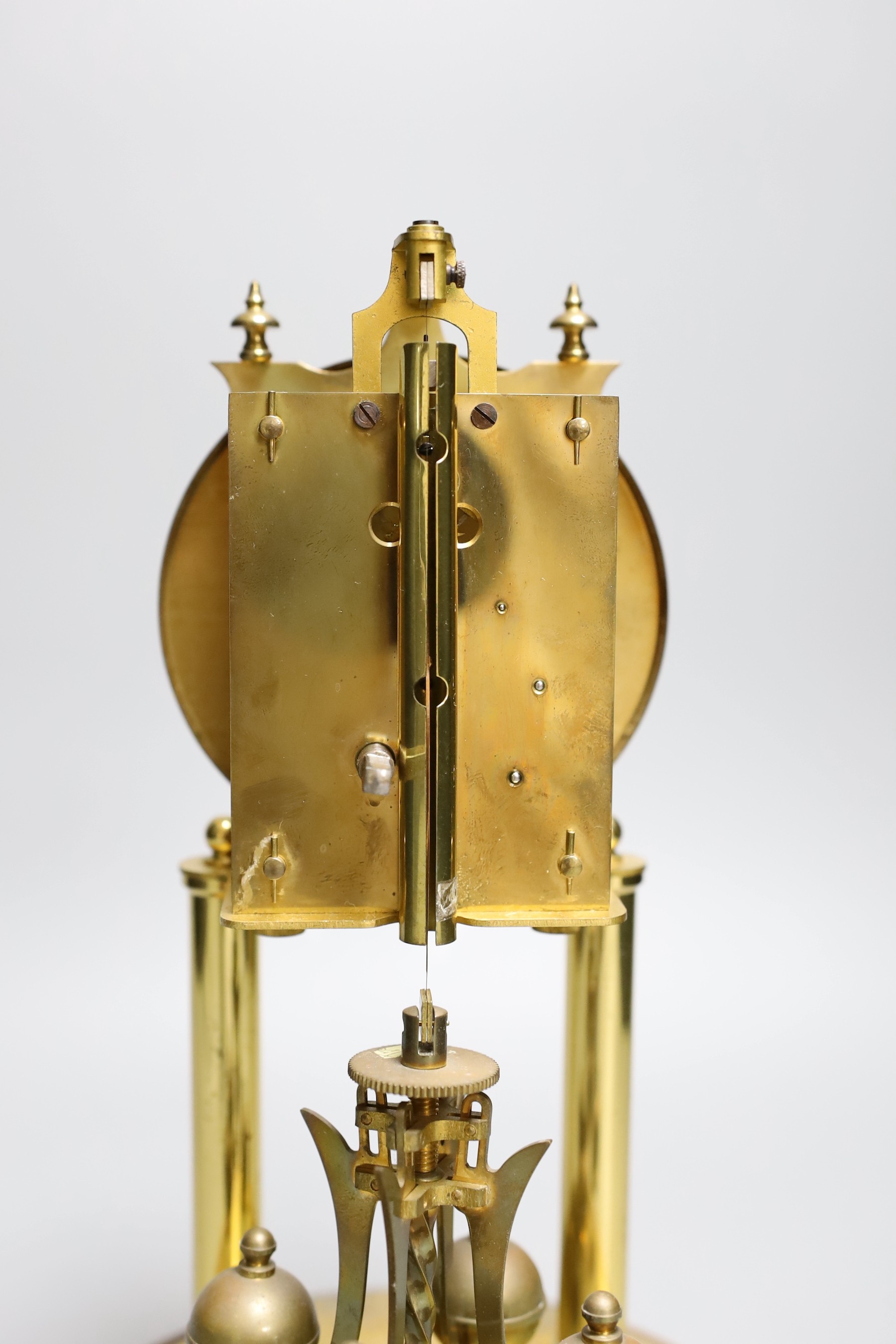 A German 400 day brass mantel timepiece, under a glass dome, 30cm total height - Image 3 of 4