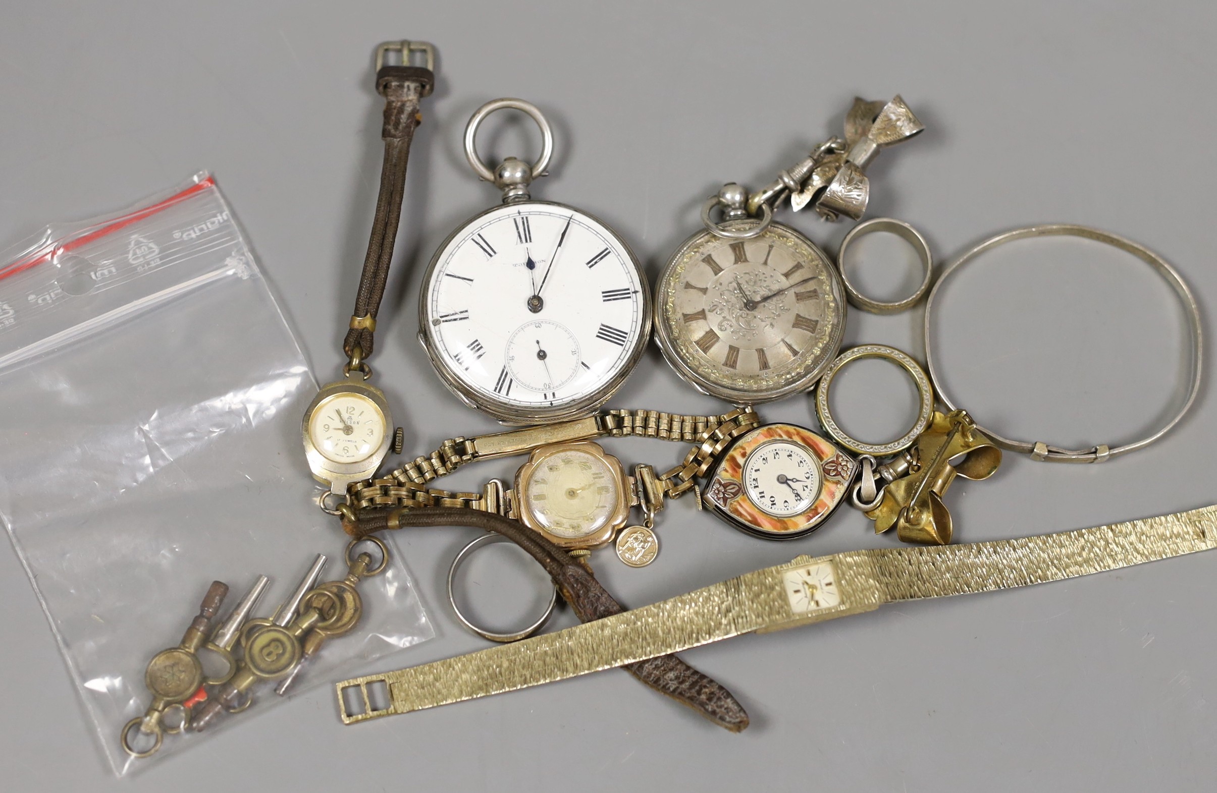 Sundry watches and jewellery including a white metal open face pocket watch and fob watch, three