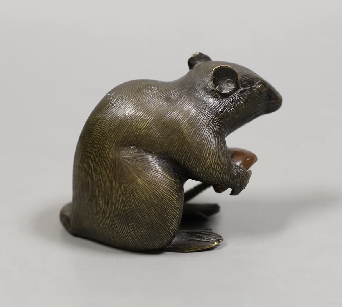 A small Meiji Japanese bonze seated rat with nut, kakihan mark, 7cm tall - Image 2 of 4