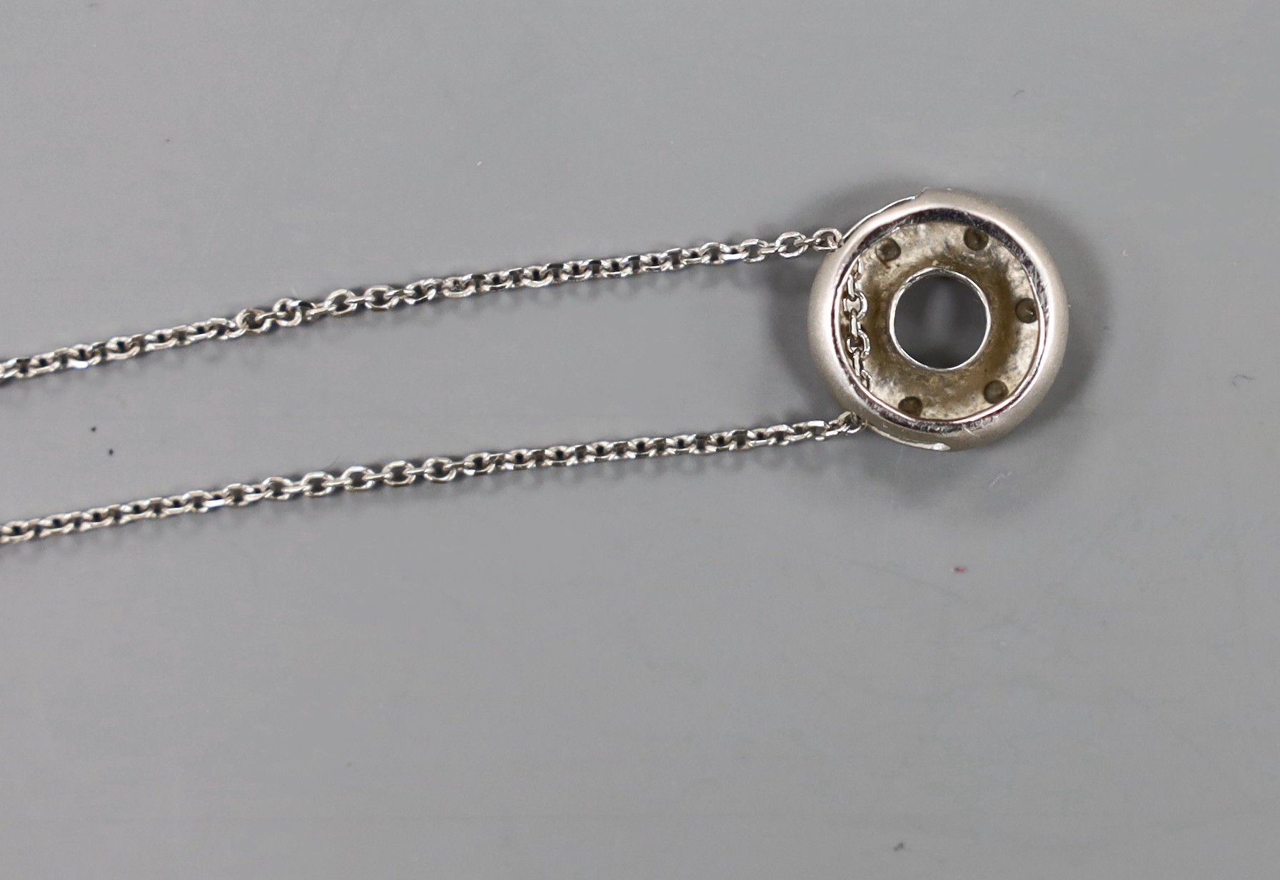 A modern 14k and diamond chip set pendant necklace, 41cm, gross weight 2.9 grams. - Image 3 of 3