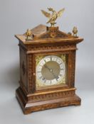 An Edwardian oak mantel clock, 37cm