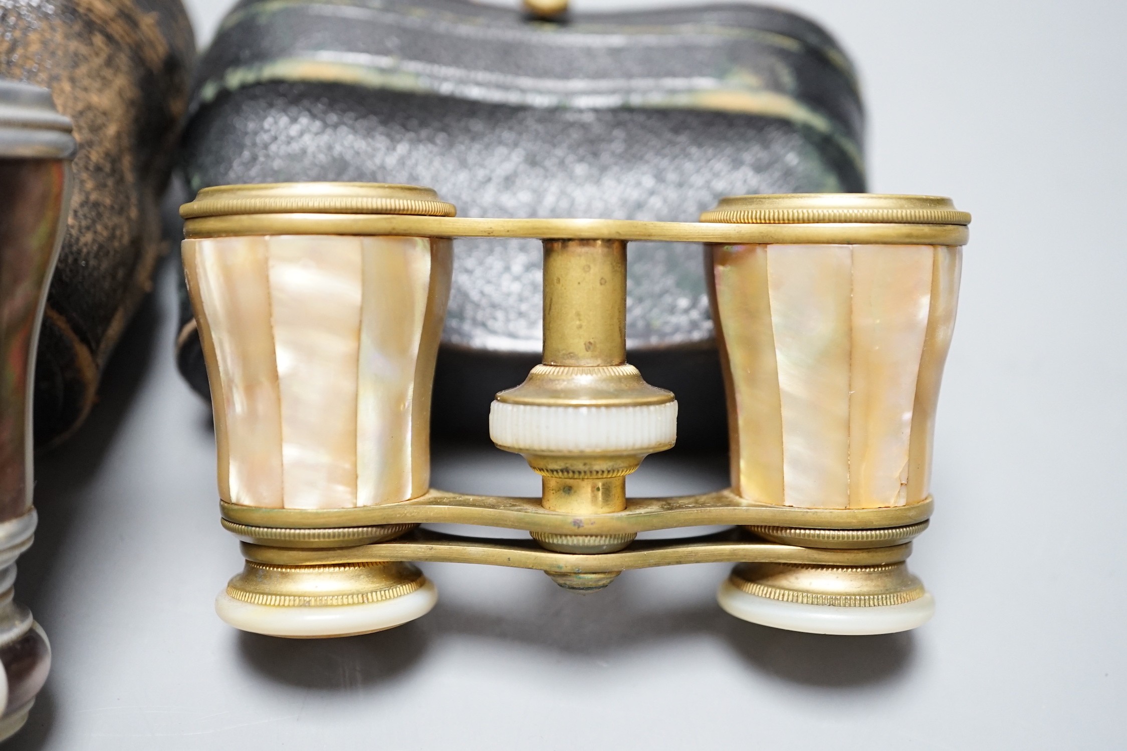 Two pairs of mother of pearl opera glasses; one marked Lemaire Fab, Paris to one lens and F.G. - Image 3 of 5