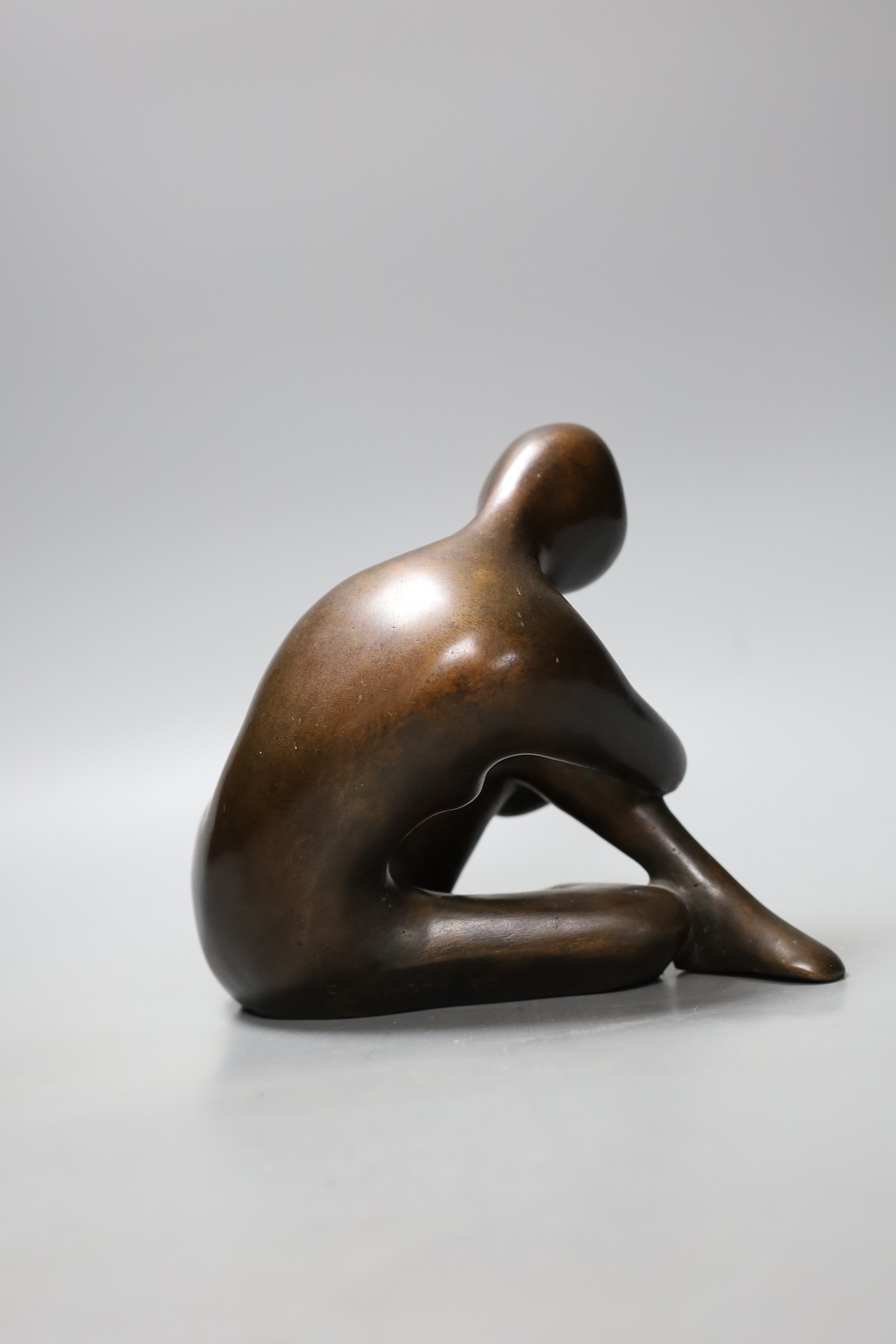 Leslie John Summers, A bronze abstract seated figure, 17.5cm tall - Image 2 of 4