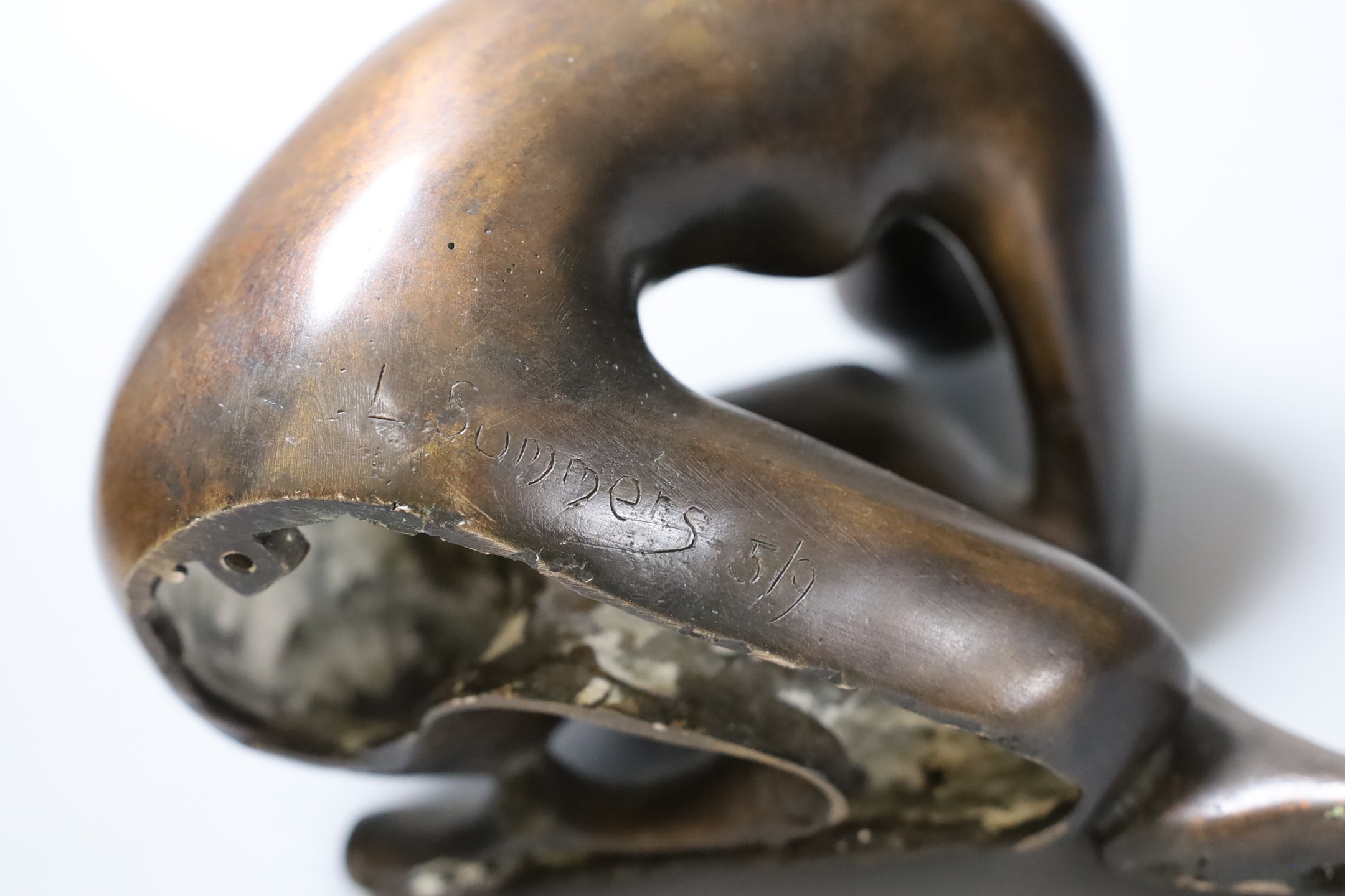 Leslie John Summers, A bronze abstract seated figure, 17.5cm tall - Image 4 of 4