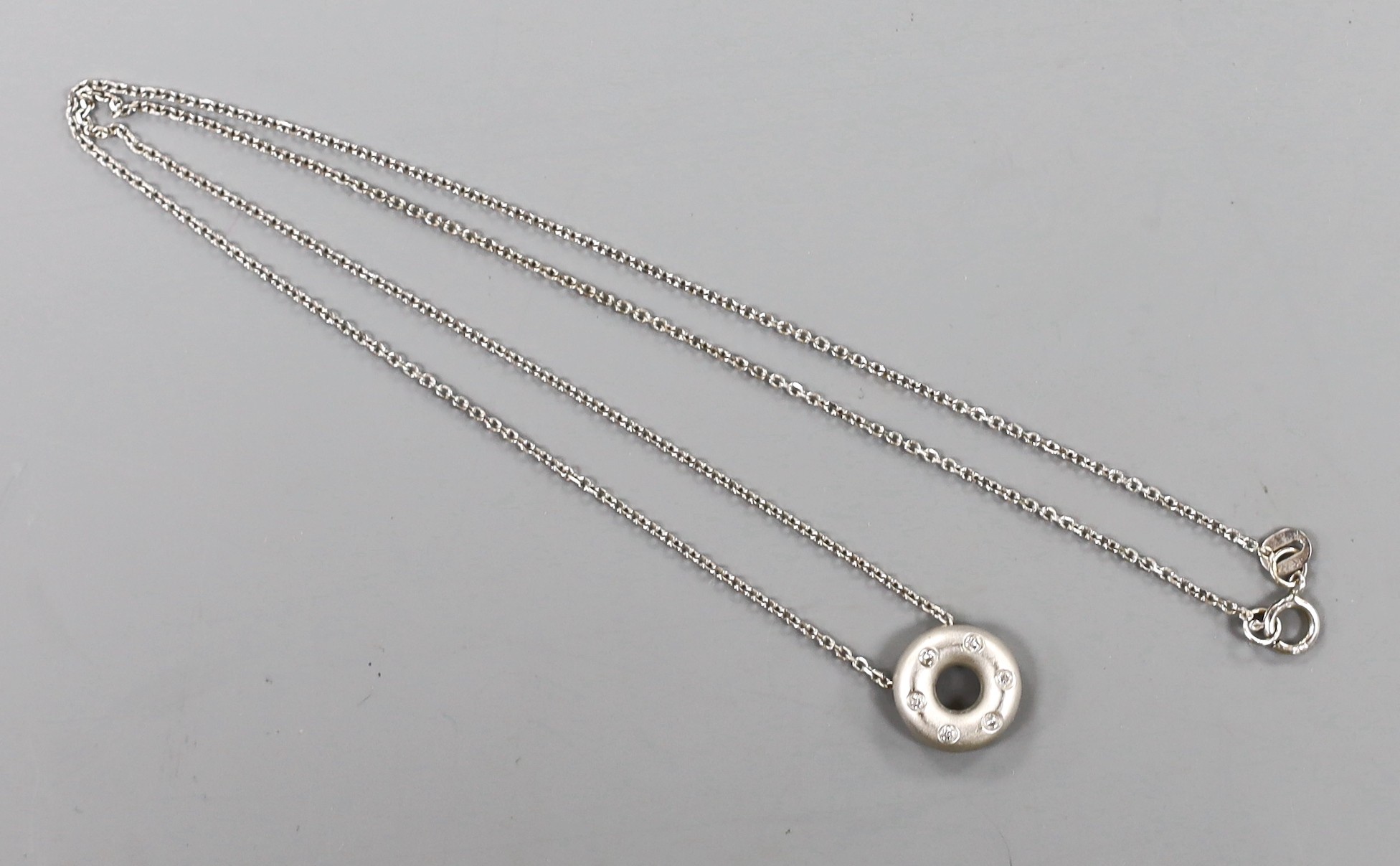 A modern 14k and diamond chip set pendant necklace, 41cm, gross weight 2.9 grams. - Image 2 of 3