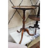 A George III mahogany circular piecrust tilt top wine table, diameter 48cm, height 72cm