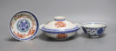 3 pieces of early 20th century Chinese porcelain to include a bowl and cover, saucer dish and a blue