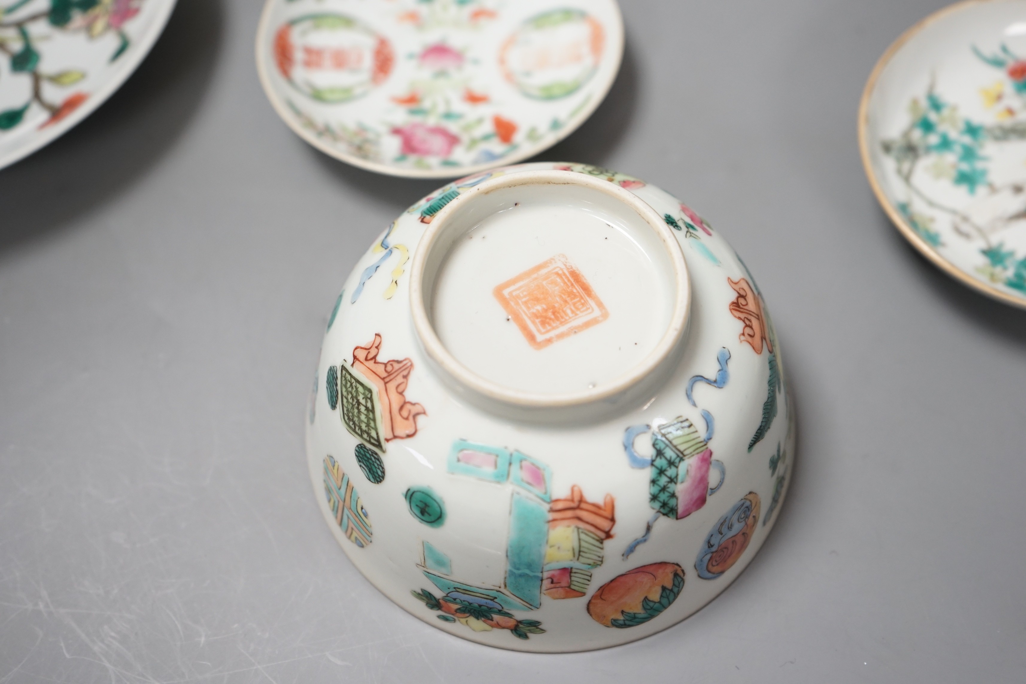 An assortment of Chinese famille verte bowls and dishes, 19th / 20th century, tallest 12.5cm - Image 6 of 6