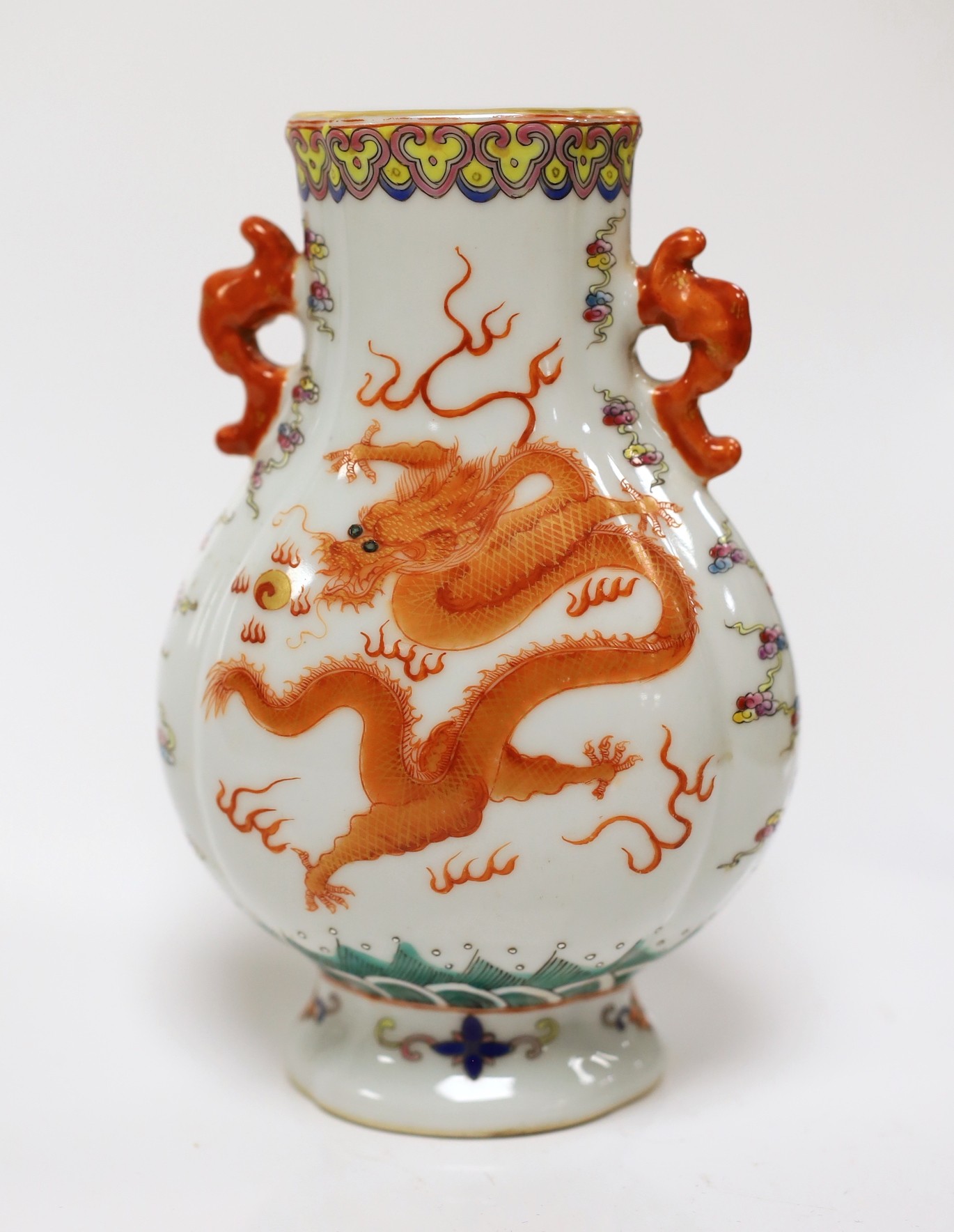 A Chinese enamelled porcelain 'dragon' vase, 16cm - Image 3 of 5