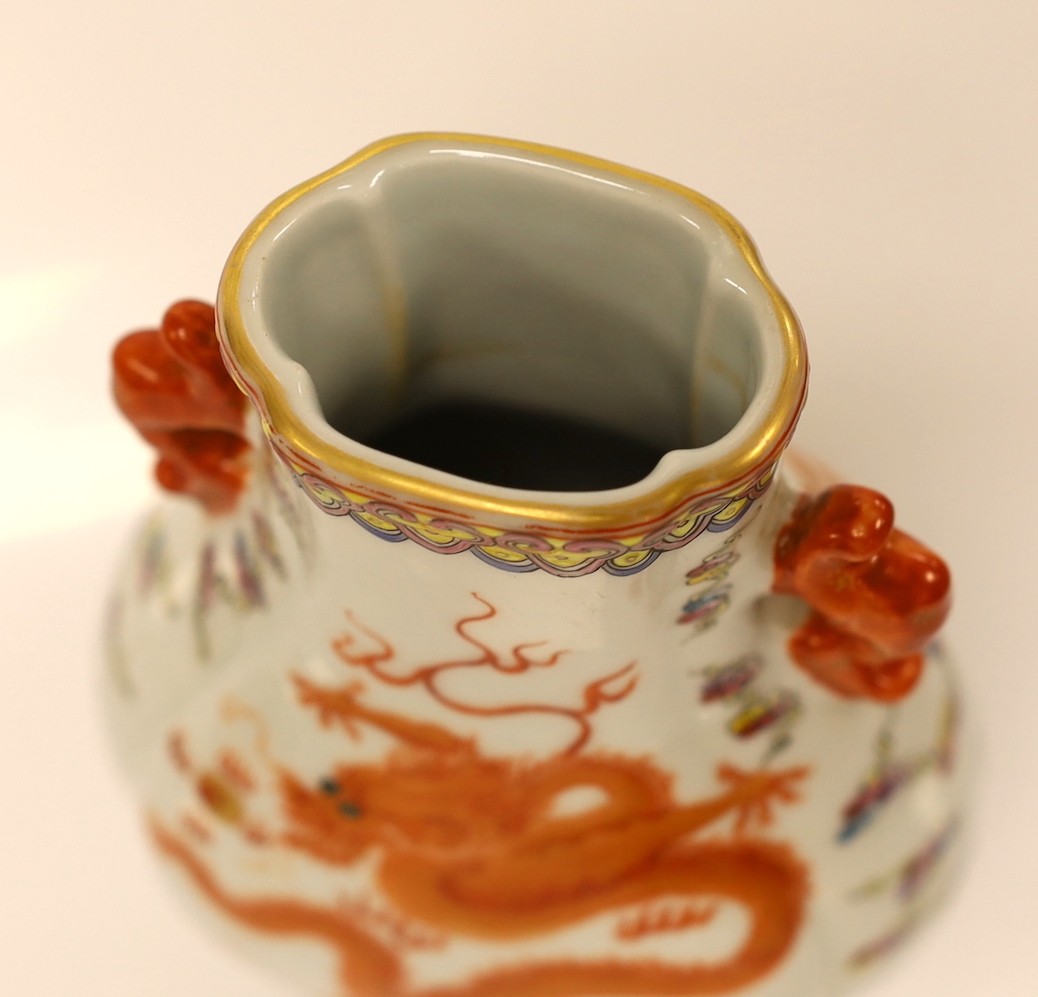 A Chinese enamelled porcelain 'dragon' vase, 16cm - Image 4 of 5