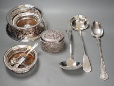 A plated dish ring, a pair of plated coasters, electrotype box, platted basting spoon and soup ladle