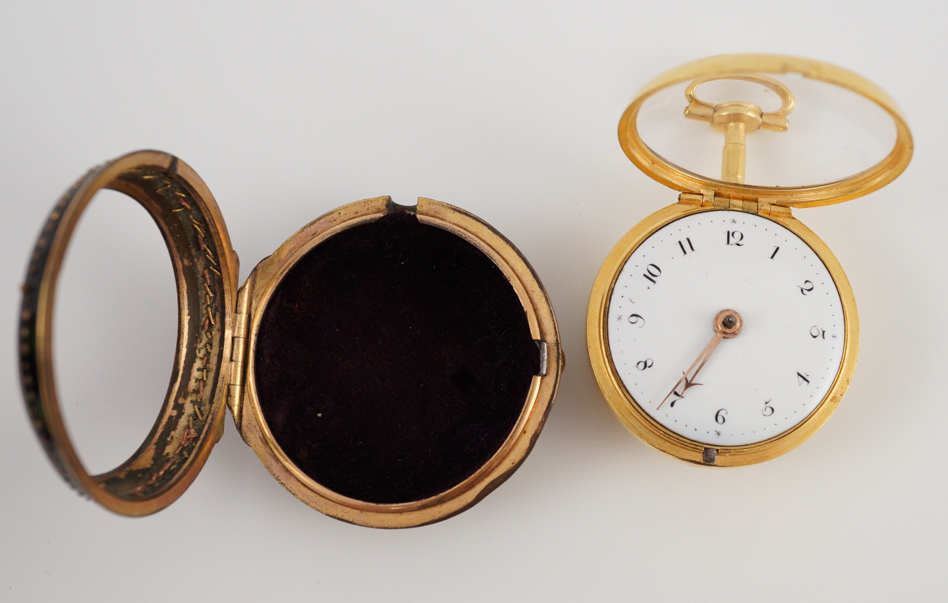 A mid 18th century gilt metal and tortoiseshell pair cased keywind verge pocket watch by Catlin, - Image 5 of 7