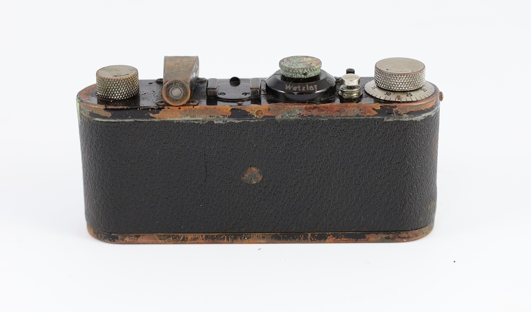 PLEASE NOTE - A Leica 1, circa 1930, with Elmar 50mm f/3.5 lens, with original leather case - Bild 4 aus 5