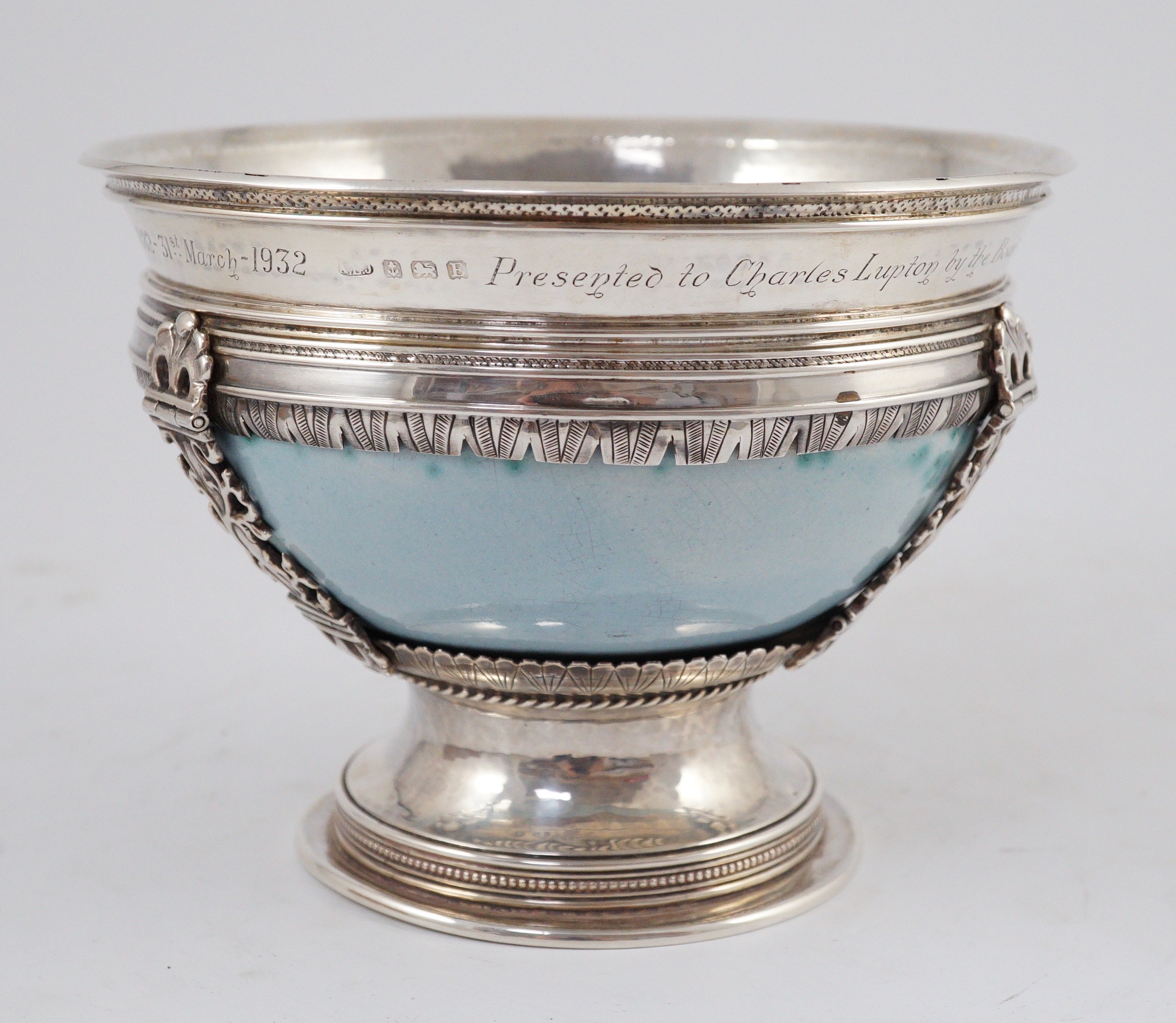 An Arts and Crafts silver mounted Ruskin pottery pedestal bowl, the silver mounts by A.E. Jones, - Bild 2 aus 10