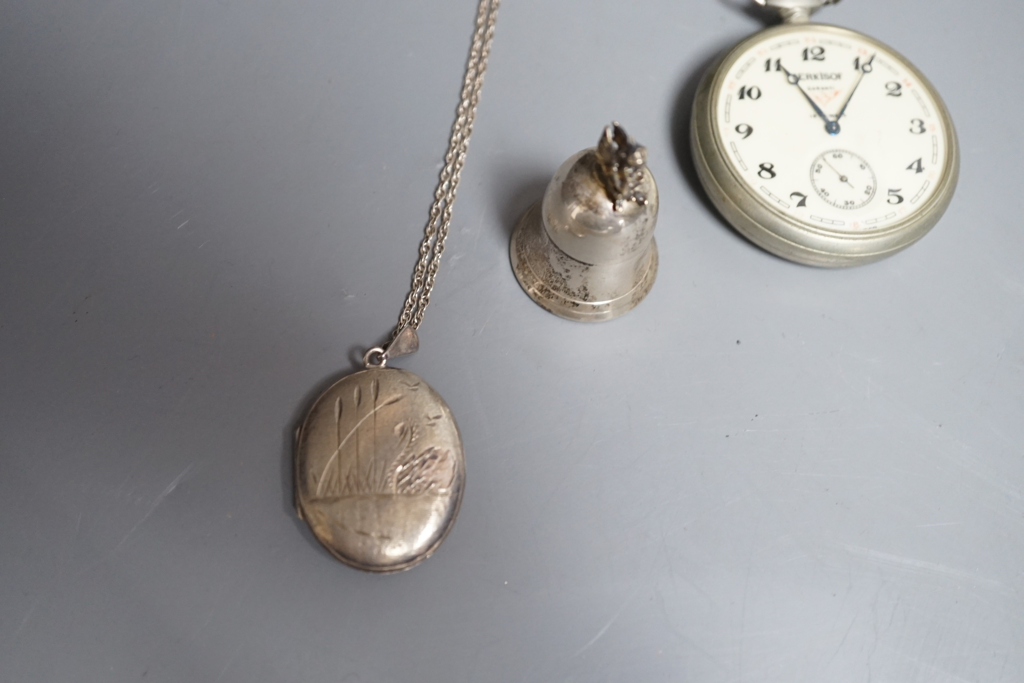 A Serkisof (Russian) pocket watch, two small silver items and a plated Recipe of Love spoon - Image 4 of 4