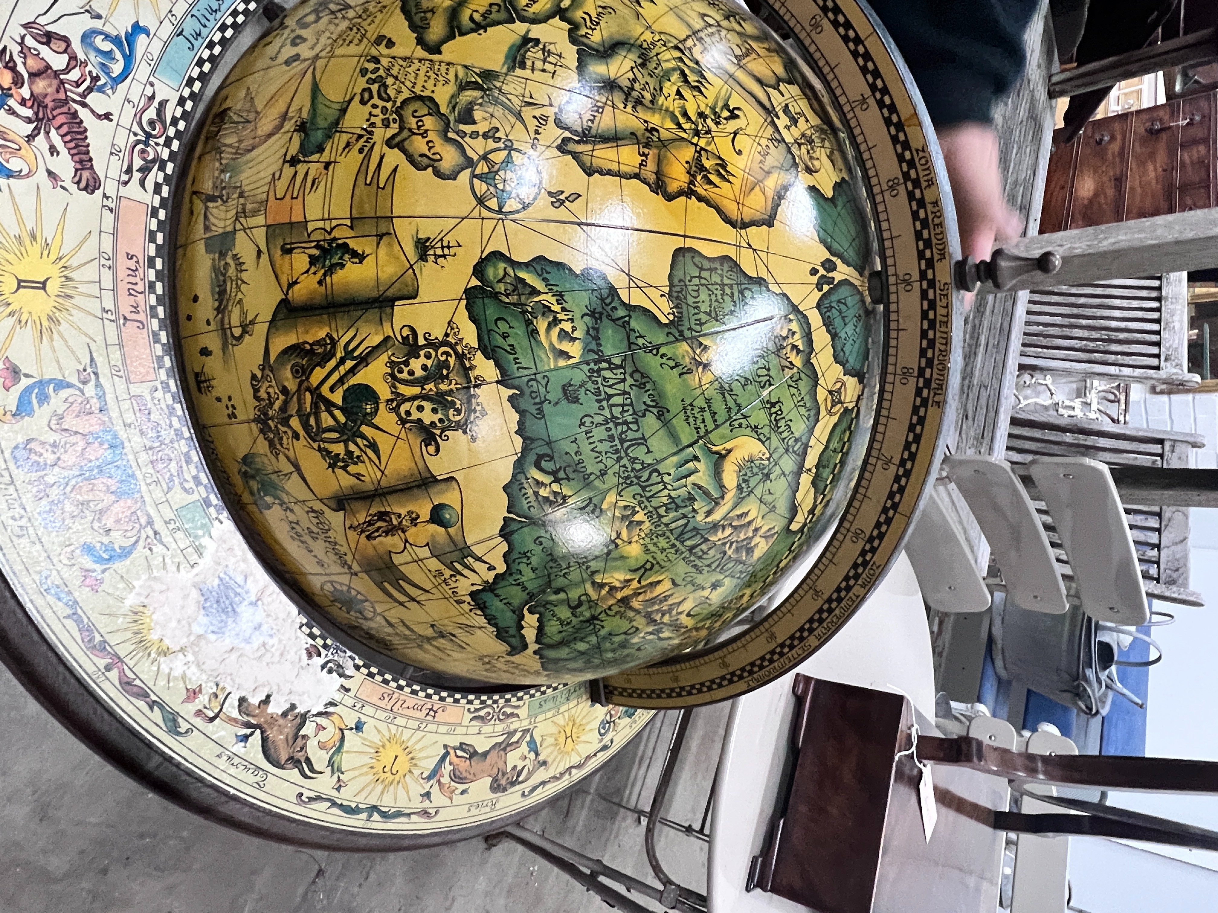 A globe drinks trolley, height 98cm - Bild 4 aus 5