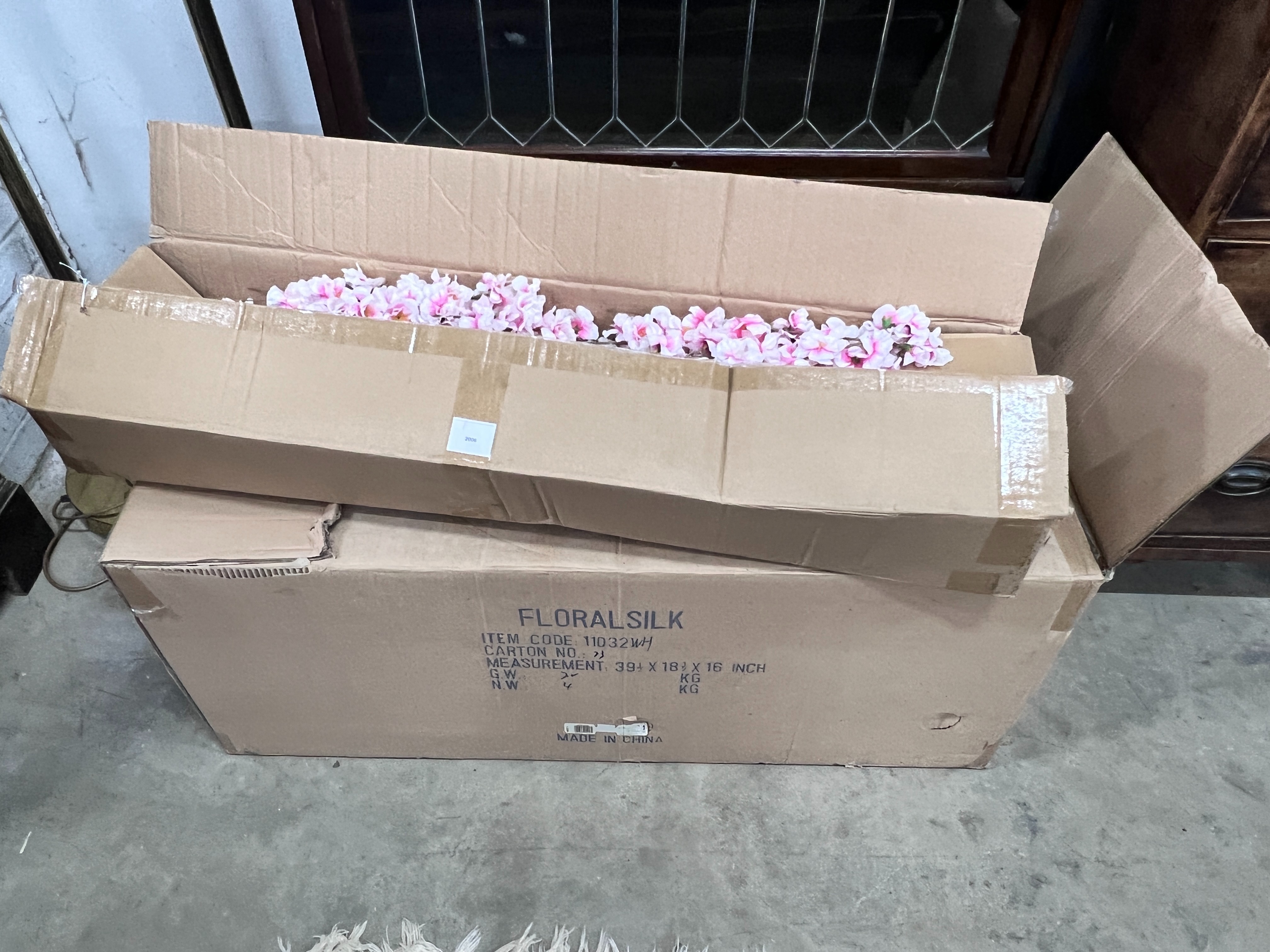 Six boxes of silk cherry blossom sprays - Image 2 of 2