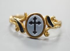 A Victorian 18ct gold, sardonyx and black enamel set mourning, with later engraved inscription, size