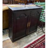 A George III oak two door cabinet top section, width 94cm depth 28cm height 85cm