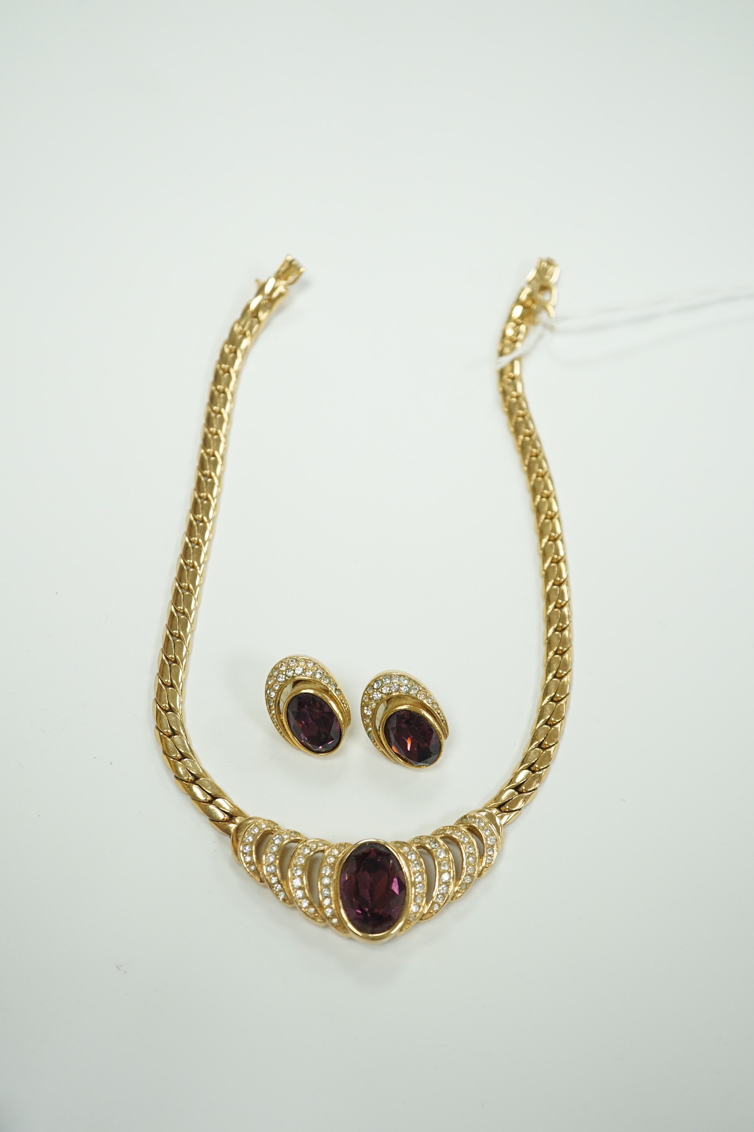 A Cristian Dior gilt metal and two colour paste set costume necklace, 36cm and a pair of matching - Image 4 of 5