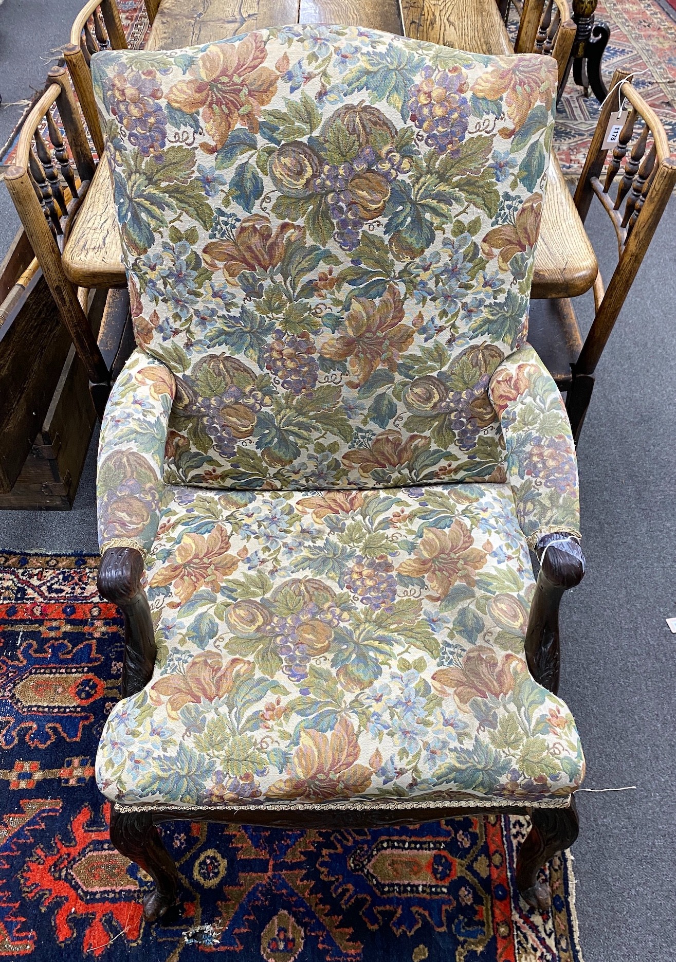 A George III upholstered open armchair, width 62cm, depth 58cm, height 108cm - Bild 2 aus 2