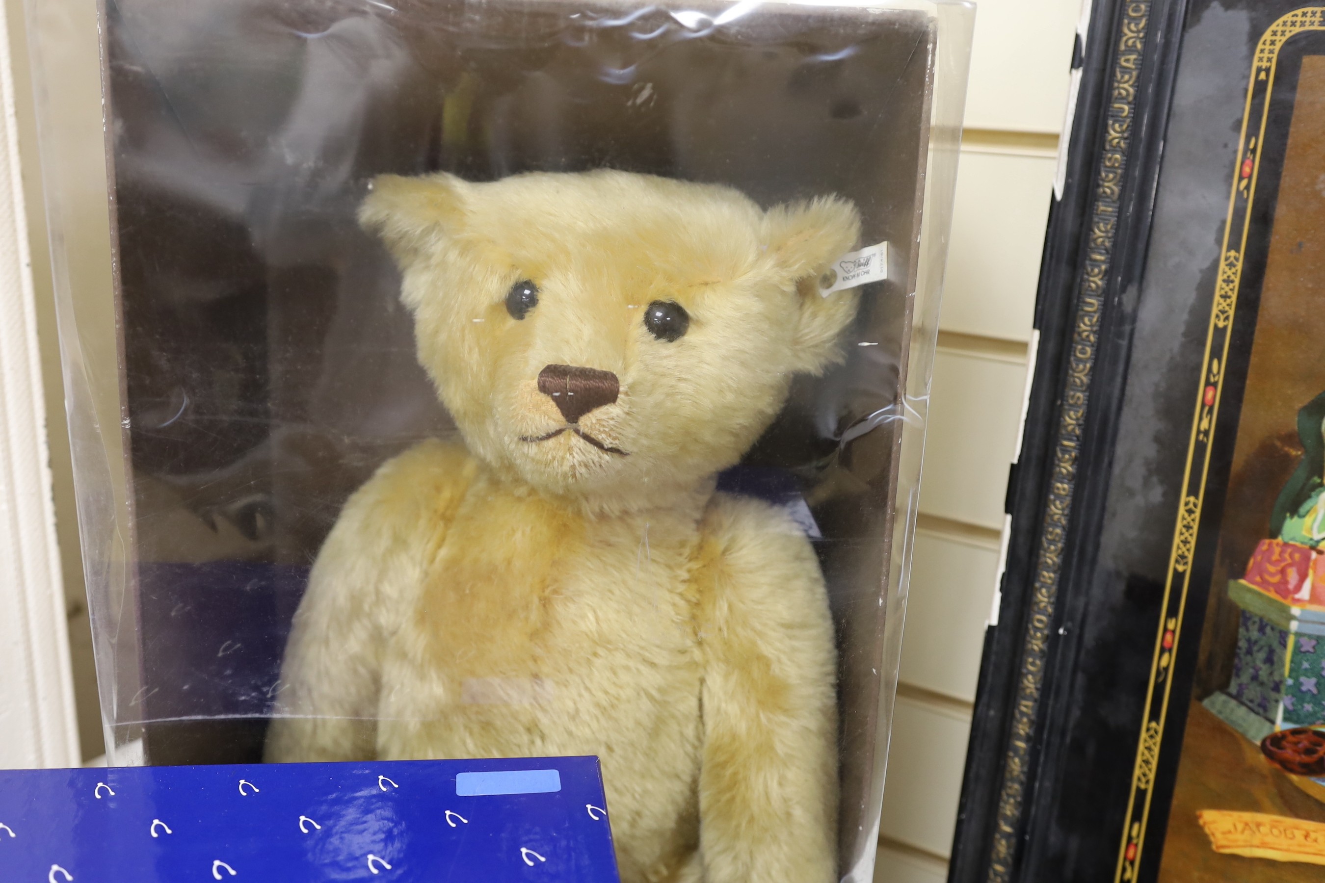 A Steiff 1907 replica teddy bear (boxed) and a Merrythought Diamond Jubilee teddy bear (boxed) - Bild 4 aus 4