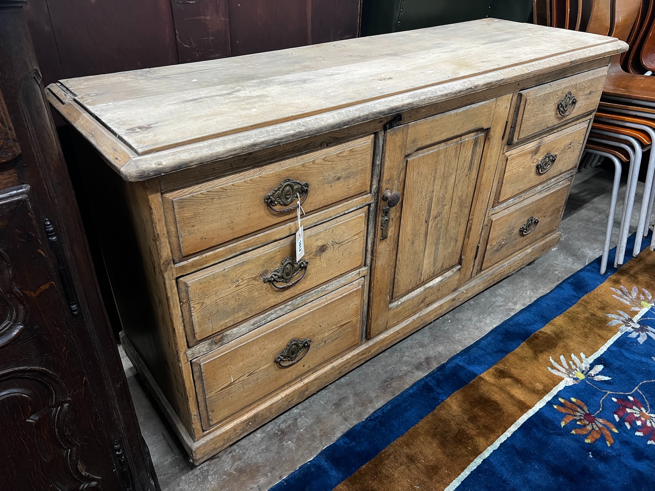 A Victorian pine low dresser, width 153m depth 49cm height 83cm - Image 2 of 4