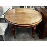 A Victorian mahogany extending dining table, extended 184cm one spare leaf, width 120cm height 73cm