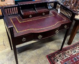 An Edwardian mahogany writing table, length 96cm, depth 49cm, height 88cm