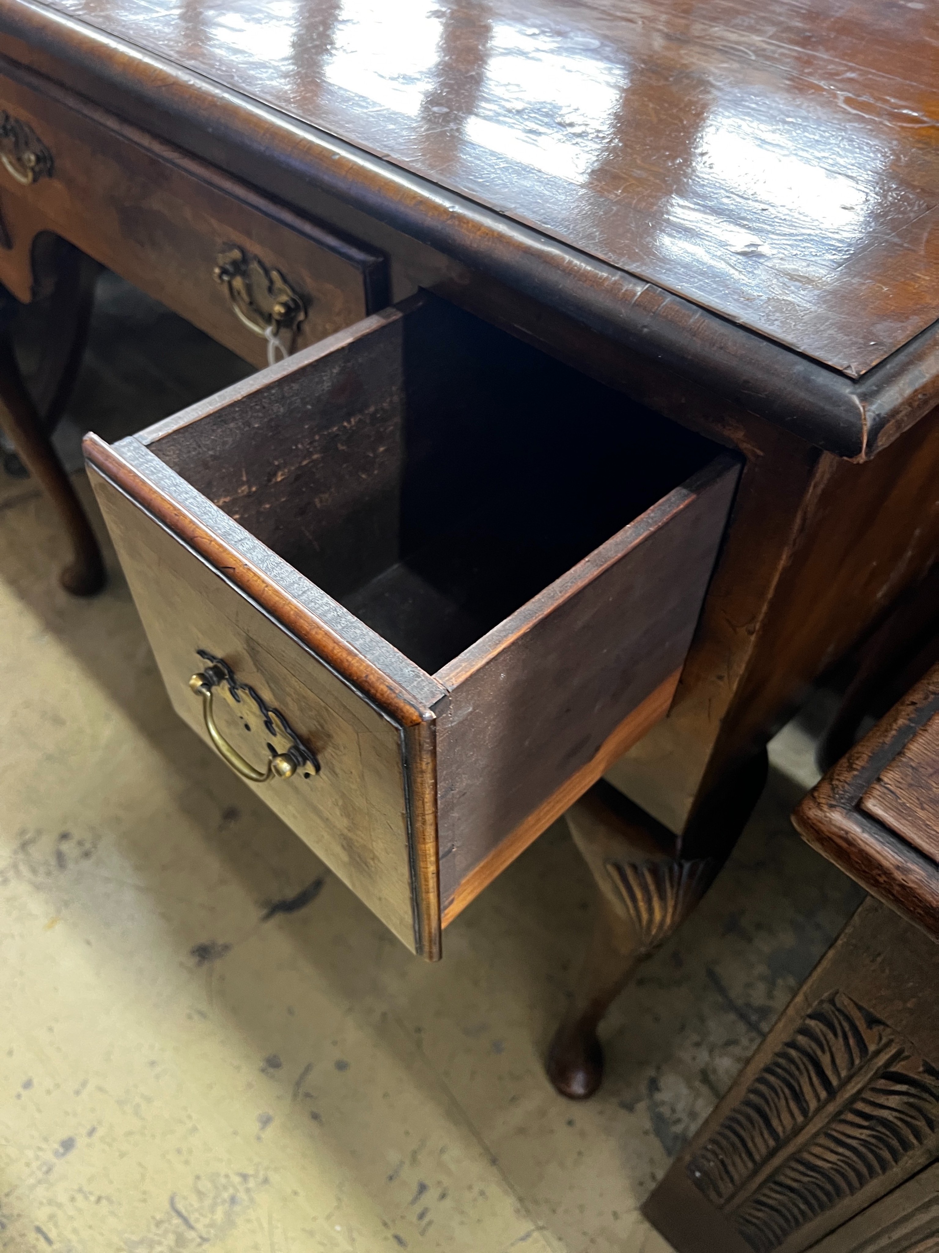 A Queen Anne revival walnut kneehole table, length 92cm, depth 53cm, height 76cm - Image 3 of 3