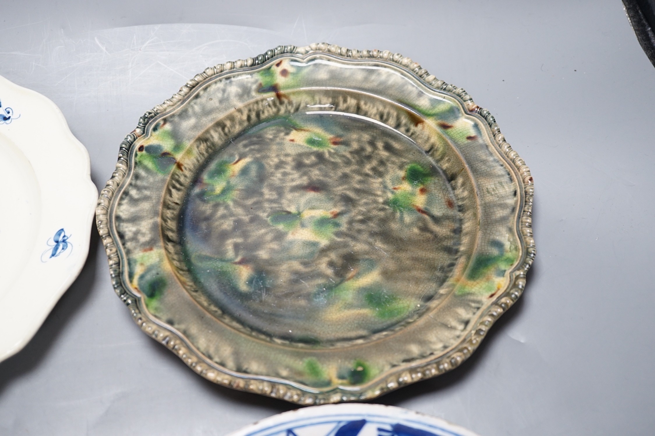 A Staffordshire salt glaze plate with pierced border, a Staffordhire tortoiseshell painted plate, - Image 3 of 10