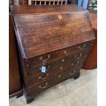 A small George III mahogany bureau, width 84cm, depth 47cm, height 104cm