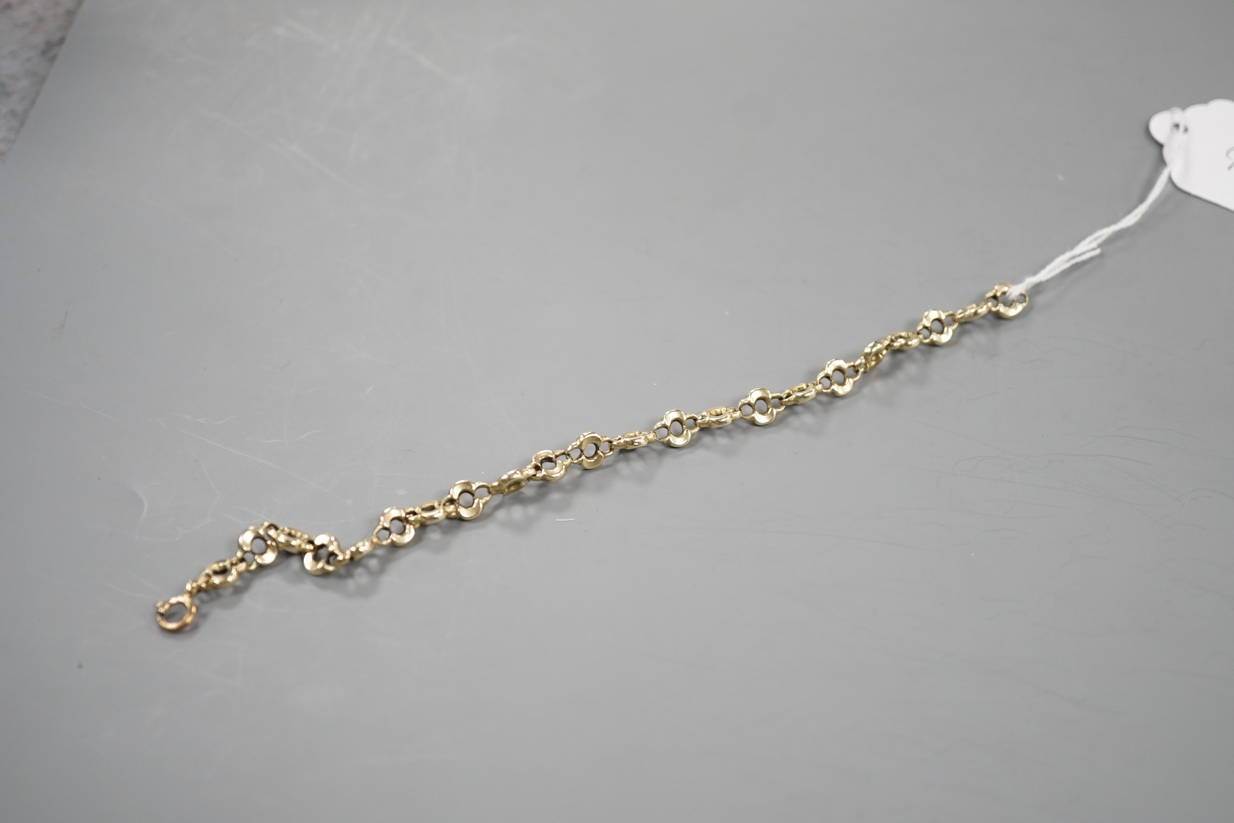 A 9ct shaped link bracelet, 20.5cm, 10.4 grams. - Image 2 of 3