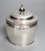 A 20th century continental white metal circular pot and cover, with pseudo marks, height 13cm, gross