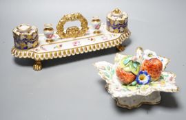 A 19th century Chamberlain Worcester inkstand painted with roses and heatsease, script mark, and a