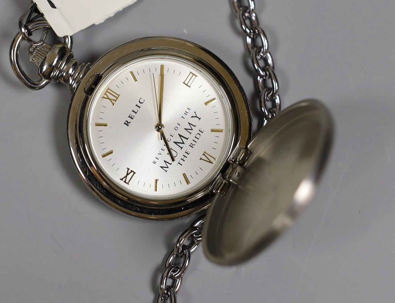 Walt Disney World - gentleman's wristwatch, one Walt Disney pocket watch and one Universal Studio' - Image 4 of 4