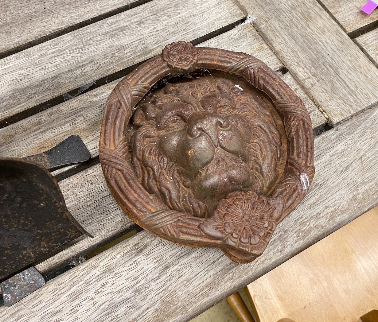 A fire companion set, a cast iron lion's mask door knocker and a group of metal keys - Image 3 of 3