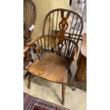 A Victorian elm, ash and beech Windsor chair