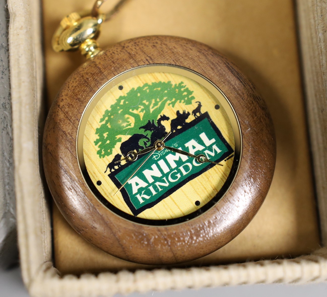 Walt Disney World - gentleman's wristwatch, one Walt Disney pocket watch and one Universal Studio' - Image 3 of 4