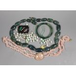 Assorted costume jewellery including hardstone and rose quartz necklaces and a pietra dura brooch.