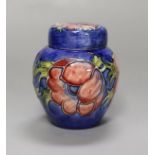 A small Moorcroft anenome ginger jar and cover, 10cm